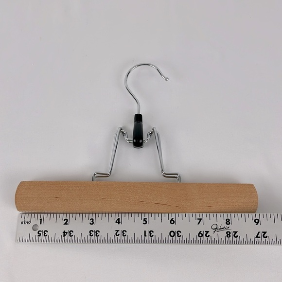 Lot of 8 Natural Wood Slack Skirt Pants Hangers with Metal Arm Clamps - Picture 3 of 7